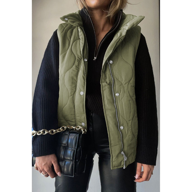 The Replay Quilted Collared Neck Vest with Pockets in Several Colors