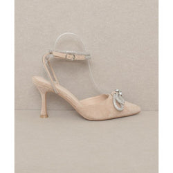 The Bow Front Kitten Heel in Beige or White