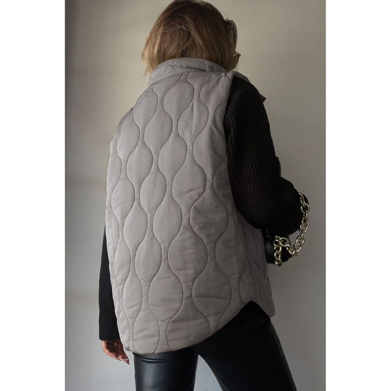 The Replay Quilted Collared Neck Vest with Pockets in Several Colors