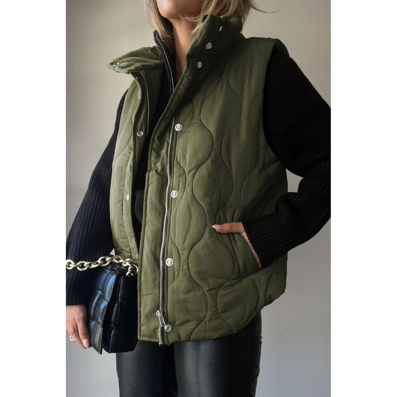 The Replay Quilted Collared Neck Vest with Pockets in Several Colors