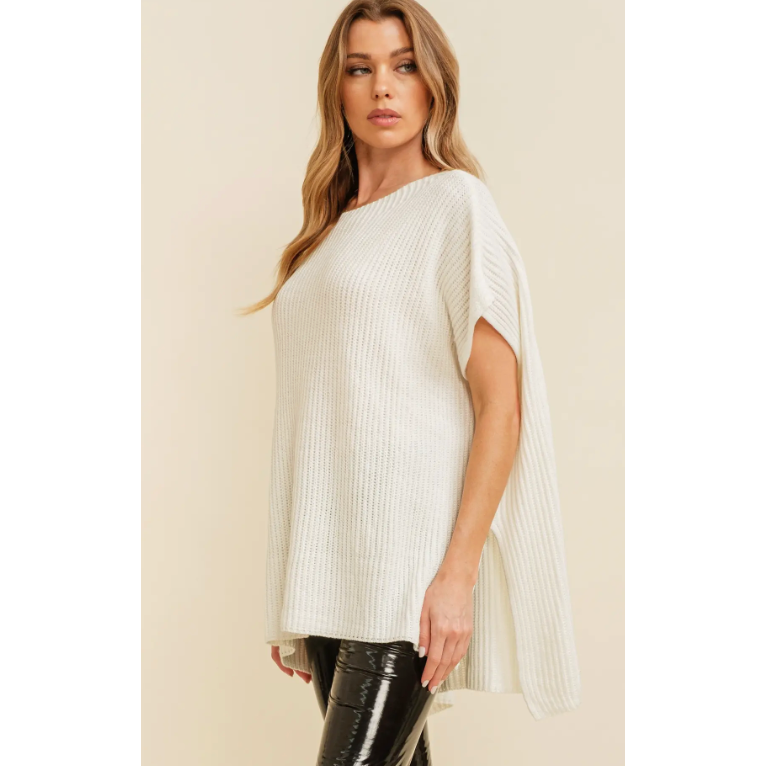 The Gwen Off White Short Sleeve Knit Tunic