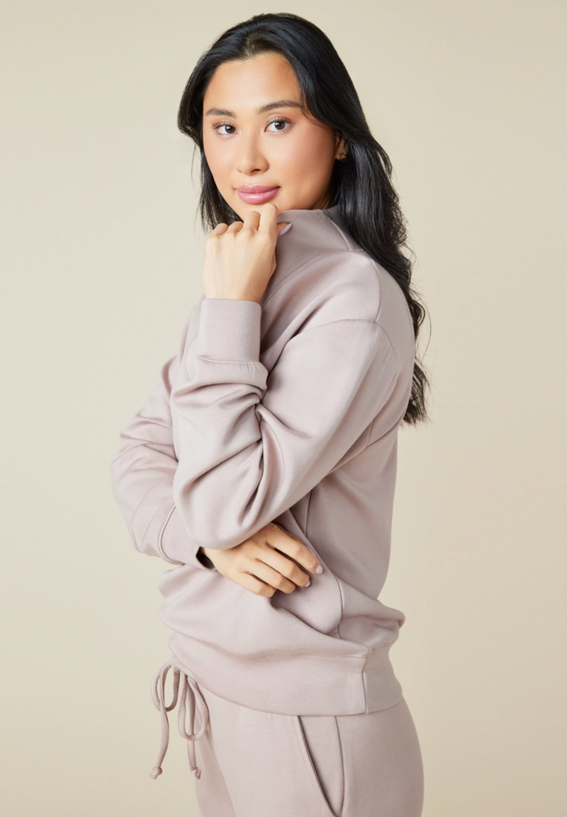 The Athleisure Dreamtech Coco Jogger Set