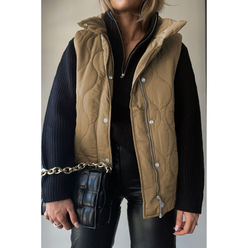 The Replay Quilted Collared Neck Vest with Pockets in Several Colors